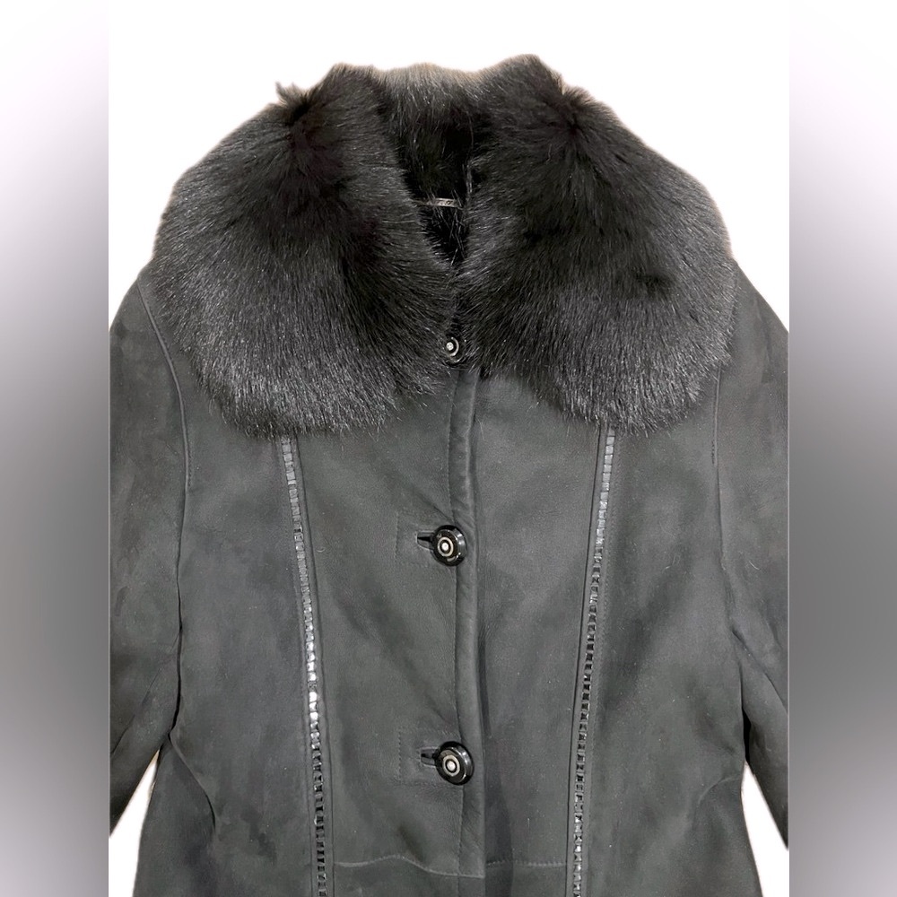 Elegant Black Sherling With Fur Collar Women's Coat